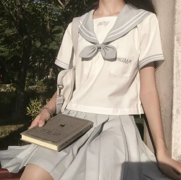 翻叮一族粤语