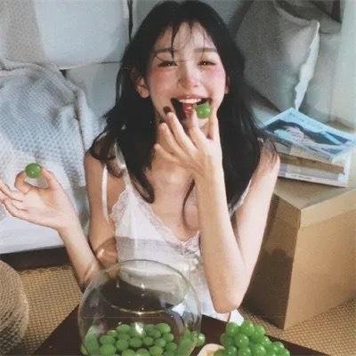 草间∞弥生
